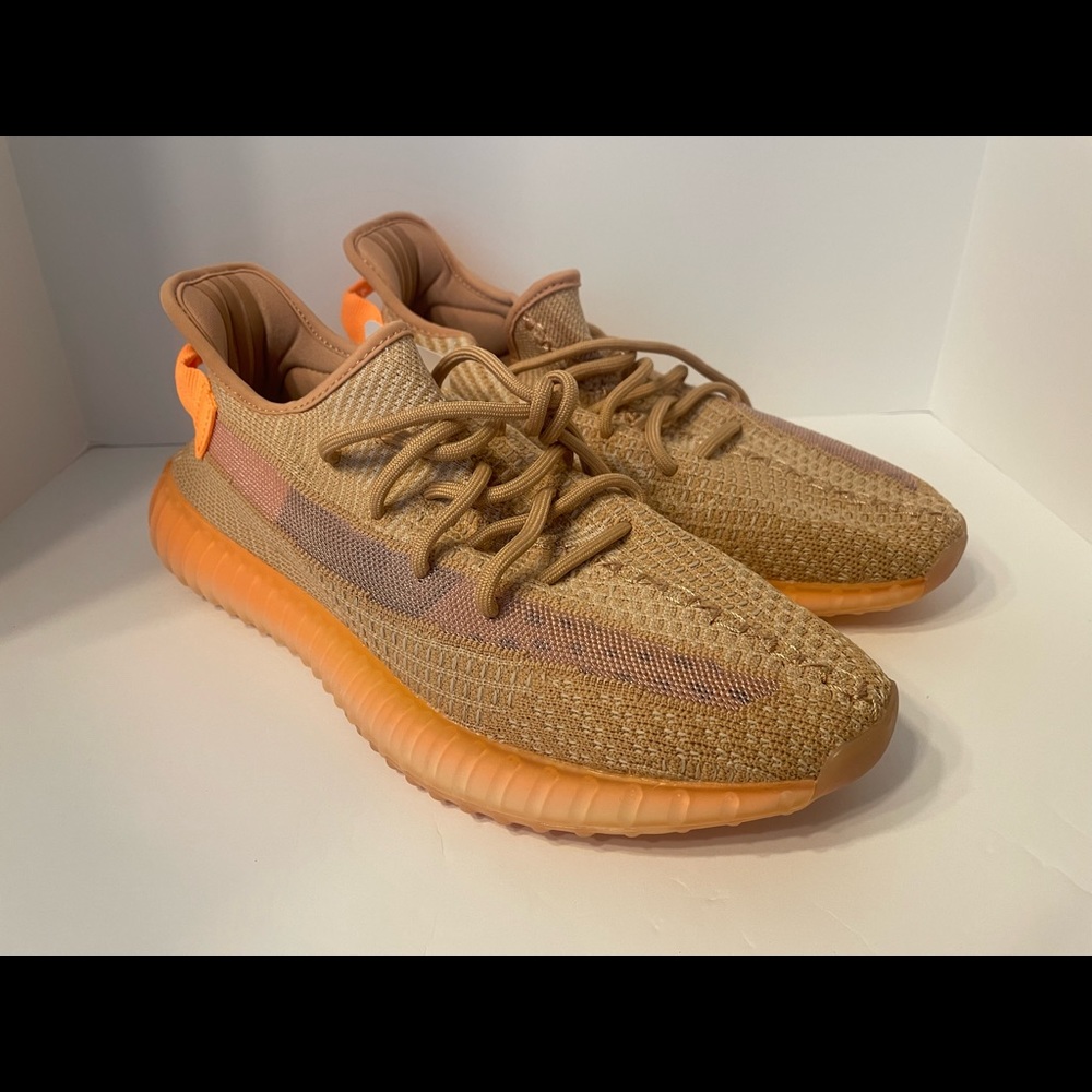 Yeezy EG7490 Clay Men’s Size 10 Shoes